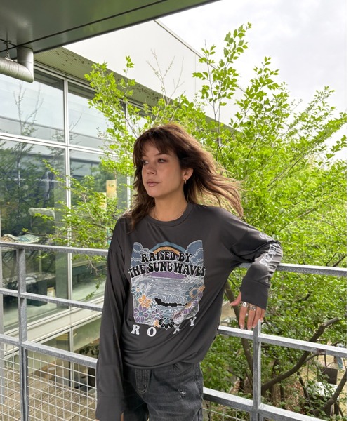 ROXY（ロキシー）の「RINK THE WAVE RASH/ロキシー長袖ラッシュガード(水着)（ラッシュガード・レディース・ホワイト/グリーン/パープル/ベージュ/ブラック・SMALL/MEDIUM/LARGE）」の11枚目の写真