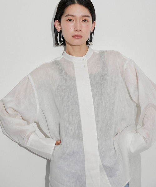 ADAM ET ROPE'（アダムエロペ）の「バックオープンシアーシャツ（シャツ/ブラウス・レディース・ホワイト系その他5/キナリ/ピンク・FREE）」の2枚目の写真