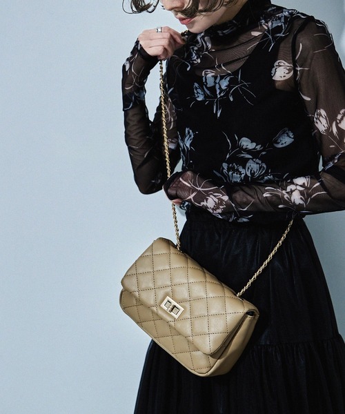 Fashion Letter(ファッションレター)の「チェーンショルダー キルティング ミニバッグ(ショルダーバッグ・レディース・ホワイト/ベージュ/ブラック・FREE)」の10枚目の写真