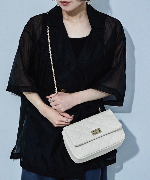 Fashion Letter(ファッションレター)の「チェーンショルダー キルティング ミニバッグ(ショルダーバッグ・レディース・ホワイト/ベージュ/ブラック・FREE)」の15枚目の写真