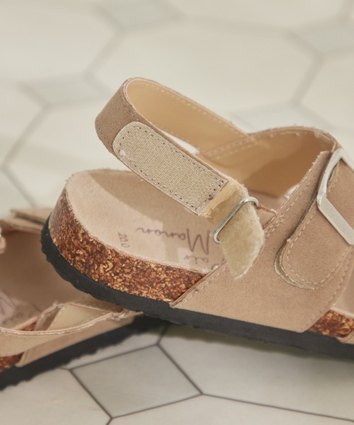 pairmanon（ペアマノン）の「スエードタッチ ベルト コンフォートサンダル（サンダル・キッズ・ベージュ系その他・19/18/20/22/21/15 /16/17）」の3枚目の写真