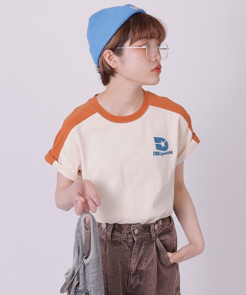 DOUBLE NAME（ダブルネーム）の「ＤＮＣ　ＲＥＴＯＲＯ　ＳＰＯＲＴＳ配色ラインＴＥＥ（Tシャツ/カットソー・レディース・グリーン/オフホワイト/ブラック・FREE）」の2枚目の写真