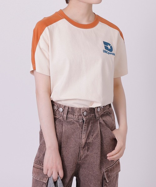 DOUBLE NAME（ダブルネーム）の「ＤＮＣ　ＲＥＴＯＲＯ　ＳＰＯＲＴＳ配色ラインＴＥＥ（Tシャツ/カットソー・レディース・グリーン/オフホワイト/ブラック・FREE）」の5枚目の写真