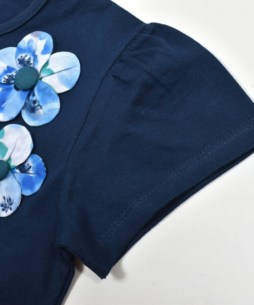 BeBe（ベベ）の「【お揃い】立体フラワーモチーフ半袖Tシャツ(90~150cm)（Tシャツ/カットソー・キッズ・ピンク/ネイビー・130cm/140cm/150cm/120cm/110cm/100cm/90cm）」の16枚目の写真