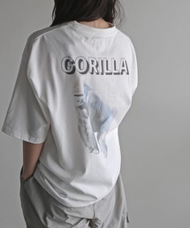 アニマルワンポイント刺繍バックプリントTシャツ