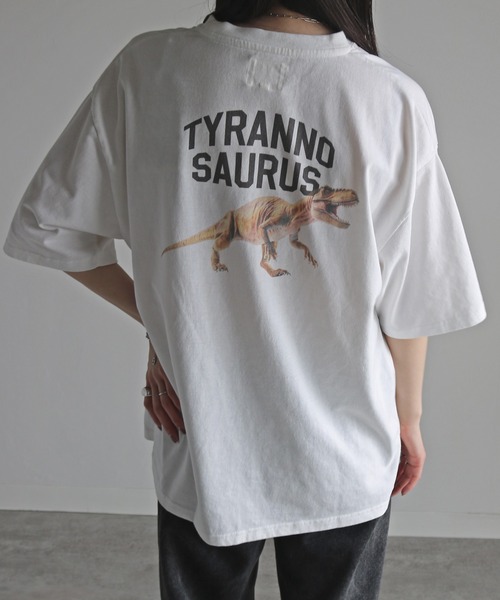 COURO(コウロ)の「アニマルワンポイント刺繍バックプリントTシャツ(Tシャツ/カットソー・レディース・ホワイト系7/ホワイト系8/ホワイト/ホワイト系4/ホワイト系6/ホワイト系3/ホワイト系5/ホワイト系/ホワイト系1/ホワイト系2・M/L/XL)」の10枚目の写真