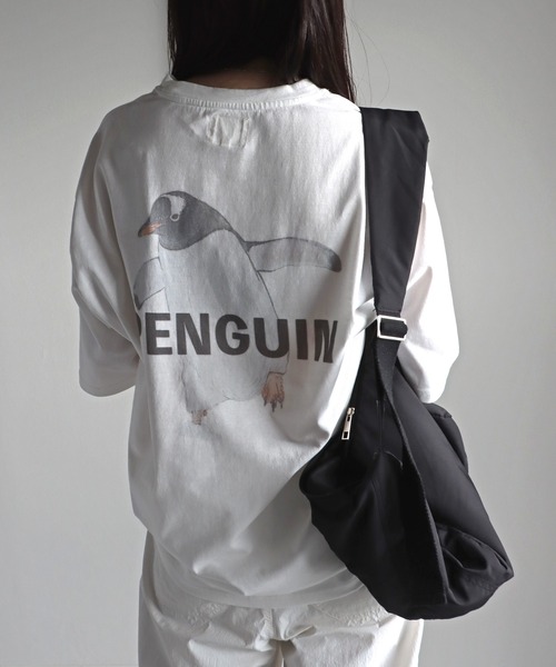 COURO(コウロ)の「アニマルワンポイント刺繍バックプリントTシャツ(Tシャツ/カットソー・レディース・ホワイト系7/ホワイト系8/ホワイト/ホワイト系4/ホワイト系6/ホワイト系3/ホワイト系5/ホワイト系/ホワイト系1/ホワイト系2・M/L/XL)」の1枚目の写真