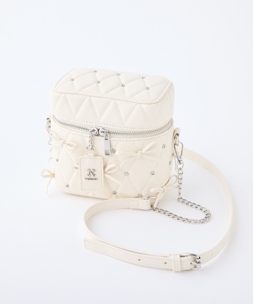 one after another NICE CLAUP（ワンアフターアナザーナイスクラップ）の「リボン＆ビジュースタッズ付きバニティバッグ（ショルダーバッグ・レディース・アイボリー/ブラック・FREE）」の2枚目の写真