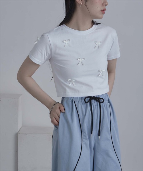 miette(ミエット)の「リボンクロップドTシャツ(Tシャツ/カットソー・レディース・オフホワイト/ブラック・FREE)」の4枚目の写真