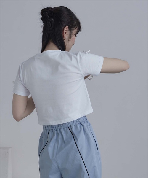miette(ミエット)の「リボンクロップドTシャツ(Tシャツ/カットソー・レディース・オフホワイト/ブラック・FREE)」の7枚目の写真