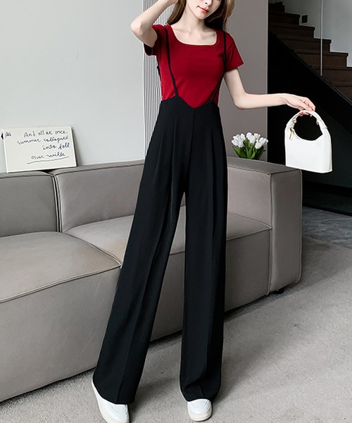 Primazel（プリマゼル）の「タック入りストレートサロペットパンツ（サロペット/オーバーオール・レディース・ブラック・M）」の2枚目の写真