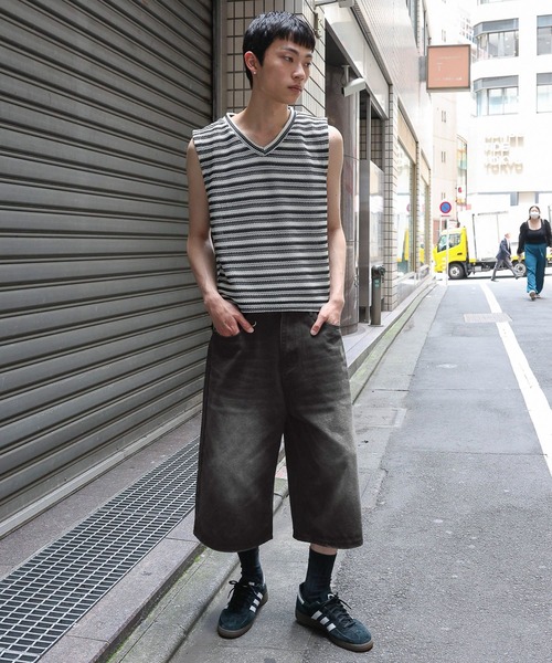 INFLATION(インフレーション)の「INFLATION/クロップワイドショートパンツ(デニムパンツ・メンズ・ブラック/ロイヤルブルー・MEDIUM/SMALL/LARGE)」の22枚目の写真