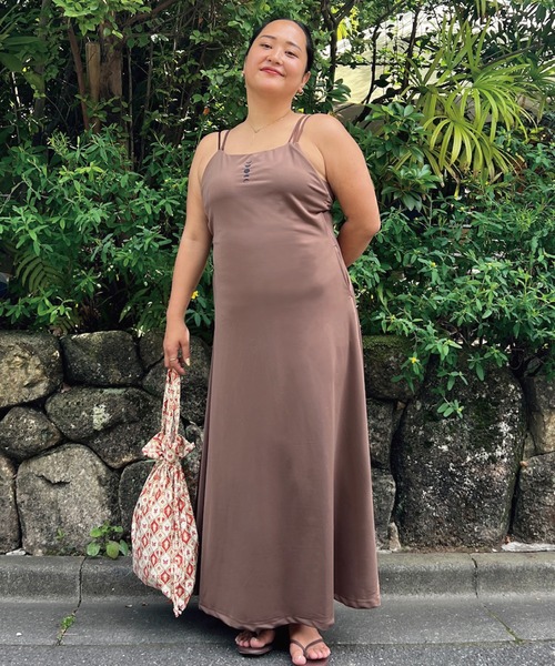 sandlessmoon（サンドレスムーン）の「＜水陸両用＞moonワンピース