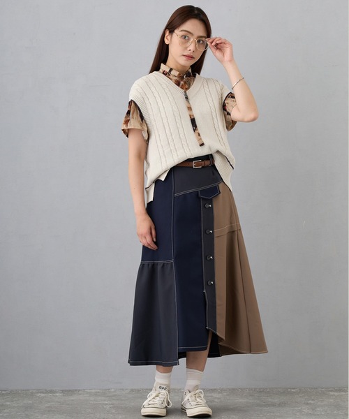 NICOLE CLUB（ニコル　クラブ）の「衿ベルト 水彩柄ブラウス（シャツ/ブラウス・レディース・ネイビー/グレー/ベージュ・MEDIUM）」の16枚目の写真