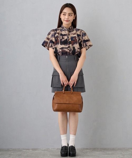 NICOLE CLUB（ニコル　クラブ）の「衿ベルト 水彩柄ブラウス（シャツ/ブラウス・レディース・ネイビー/グレー/ベージュ・MEDIUM）」の11枚目の写真