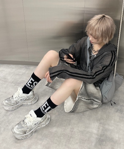 XU（エックスユー）の「【XU】pigment track mesh zip hoodie（パーカー・メンズ・ベージュ/チャコール・ONE SIZE）」の11枚目の写真