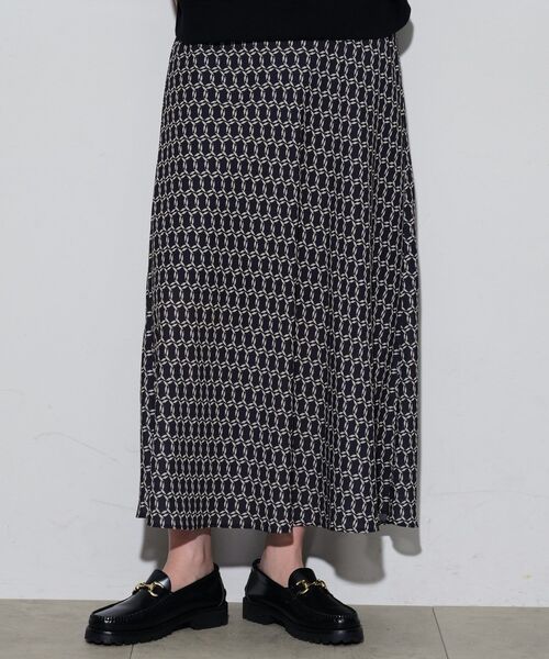 GALLEST（ギャレスト）の「◆ヴィンテージ柄フレアスカート（スカート・レディース・ブラック系4/アイボリー系4・36/38/40）」の9枚目の写真