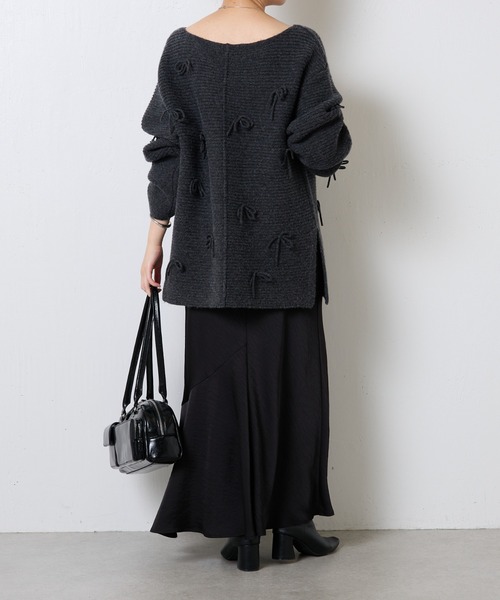 COLLAGE GALLARDAGALANTE（コラージュガリャルダガランテ）の「リボンオーバーニット（ニット/セーター・レディース・チャコールグレー/モカ・FREE）」の9枚目の写真