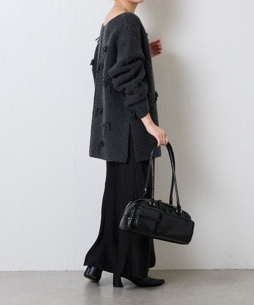 COLLAGE GALLARDAGALANTE（コラージュガリャルダガランテ）の「リボンオーバーニット（ニット/セーター・レディース・チャコールグレー/モカ・FREE）」の10枚目の写真