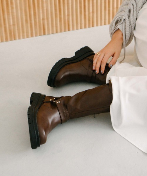 archives(アルシーヴ)の「エンジニアブーツ(ブーツ・レディース・ブラウン/ブラック・MEDIUM/LARGE)」の2枚目の写真