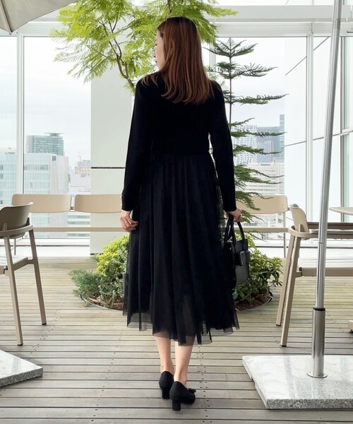 couture brooch（クチュールブローチ）の「◆【ふわっと軽い上品なワンピ】ラメニットチュールドッキングワンピース（ワンピース・レディース・サンドベージュ/ブラック/ナチュラル・42/36/38）」の12枚目の写真