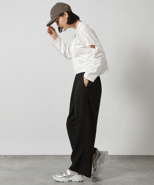 LAKOLE（ラコレ）の「カットアウト長袖プルオーバー / 148087（Tシャツ/カットソー・レディース・ブラック/ホワイト/チャコール/オフホワイト・FREE）」の11枚目の写真