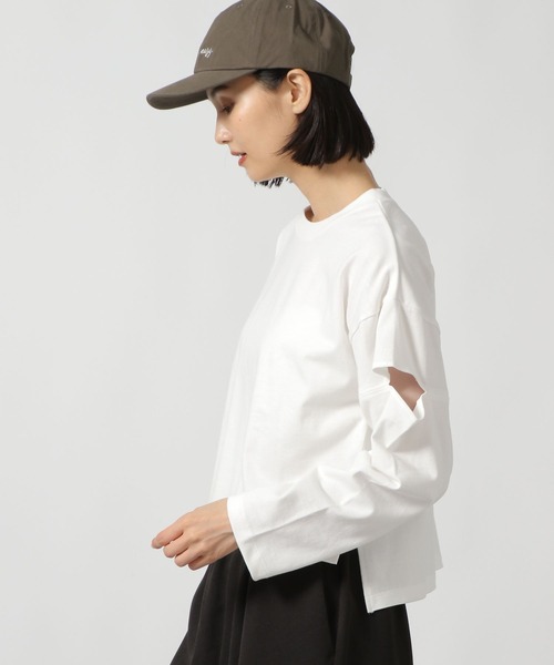 LAKOLE（ラコレ）の「カットアウト長袖プルオーバー / 148087（Tシャツ/カットソー・レディース・ブラック/ホワイト/チャコール/オフホワイト・FREE）」の13枚目の写真