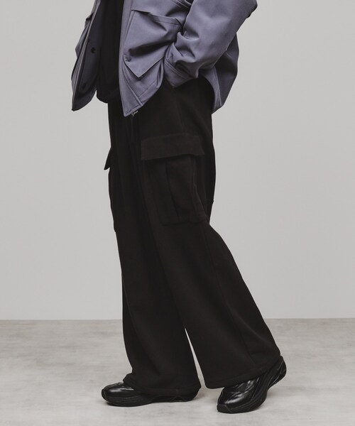 tk.TAKEO KIKUCHI（ティーケータケオキクチ）の「◆【セットアップ対応】Aラインスウェットカーゴパンツ（カーゴパンツ・メンズ・チャコールグレー/ブラック/ブラウン系その他・02/03）」の10枚目の写真