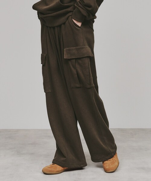 tk.TAKEO KIKUCHI（ティーケータケオキクチ）の「◆【セットアップ対応】Aラインスウェットカーゴパンツ（カーゴパンツ・メンズ・チャコールグレー/ブラック/ブラウン系その他・02/03）」の7枚目の写真