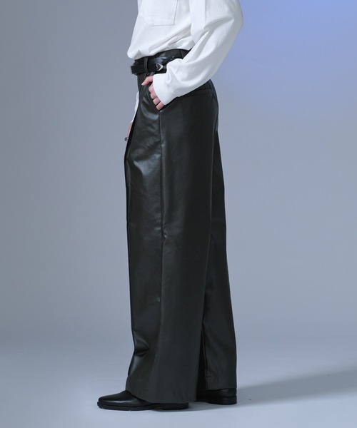 SELLE GLANT(セレグランテ)の「CENTER SEAM TUCK WIDE PANTS/センターシームタックワイドパンツ(その他パンツ・メンズ・ブラック/カーキ・SMALL/MEDIUM/LARGE)」の21枚目の写真