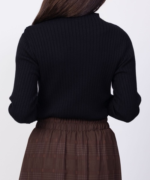 HusHusH（ハッシュアッシュ）の「HusHusH リブ ハイネックニット（ニット/セーター・レディース・プラム/オフホワイト/グレー/ブラック・M/L）」の9枚目の写真