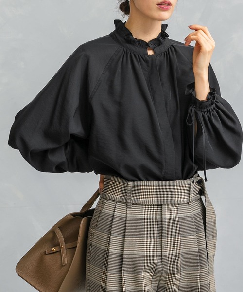 URBAN RESEARCH ROSSO WOMEN(アーバンリサーチ ロッソ)の「セミシアーフリルディテールブラウス(シャツ/ブラウス・レディース・オレンジ/ブラック/アイボリー・FREE)」の1枚目の写真