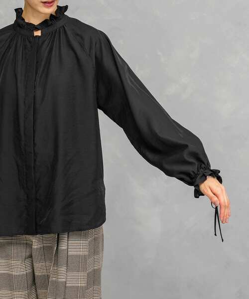 URBAN RESEARCH ROSSO WOMEN(アーバンリサーチ ロッソ)の「セミシアーフリルディテールブラウス(シャツ/ブラウス・レディース・オレンジ/ブラック/アイボリー・FREE)」の15枚目の写真