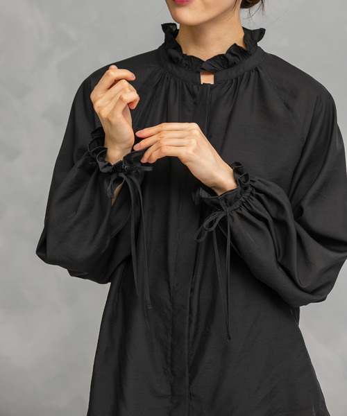 URBAN RESEARCH ROSSO WOMEN(アーバンリサーチ ロッソ)の「セミシアーフリルディテールブラウス(シャツ/ブラウス・レディース・オレンジ/ブラック/アイボリー・FREE)」の18枚目の写真