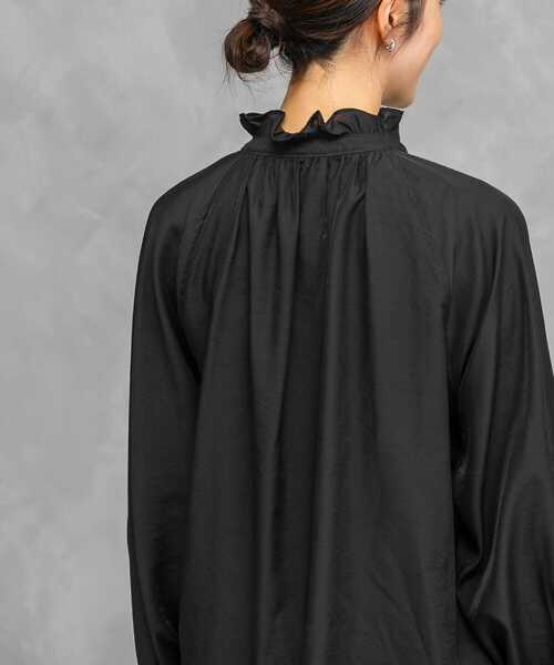 URBAN RESEARCH ROSSO WOMEN(アーバンリサーチ ロッソ)の「セミシアーフリルディテールブラウス(シャツ/ブラウス・レディース・オレンジ/ブラック/アイボリー・FREE)」の20枚目の写真