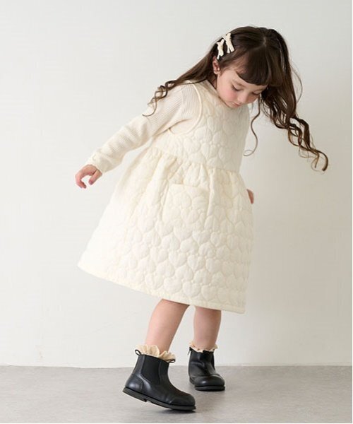 petit main（プティマイン）の「【リンク】フワもちっとリブニット(キッズ)（ニット/セーター・キッズ・ライトピンク/ライトブルー/ブラック/マルチ/オフホワイト・100cm/110cm/120cm/130cm/80ｃｍ/90cm）」の17枚目の写真