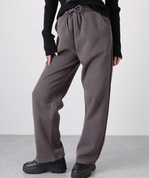 DAYRA（デイラ）の「裏起毛あり/なし 選べる2タイプ ソリッドカラー ストレート セミワイド イージー パンツ（スウェットパンツ）」