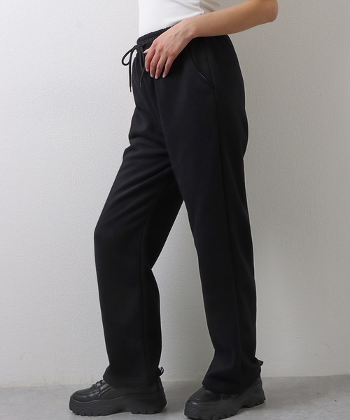 DAYRA（デイラ）の「裏起毛あり/なし 選べる2タイプ ソリッドカラー ストレート セミワイド イージー パンツ（スウェットパンツ・レディース・グリーン/ブラウン/ブラック/ブルーグレー/ブルー系その他2/ライトグレー系1/ベージュ系1/ブラック系2/ブラック系1/ライトグレー系2/ベージュ系2/ダークグレー/グレー系その他2・FREE/S/M/L）」の15枚目の写真