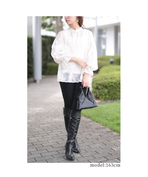 Sawa a la mode（サワアラモード）の「ジャガードフラワーブラウス（シャツ/ブラウス・レディース・アイボリー/ブラック・FREE）」の11枚目の写真