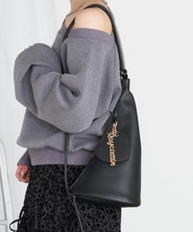 RAY CASSIN | 【500mlのペットボトルが入る】チャーム付トライアングルナップサック(バックパック/リュック)