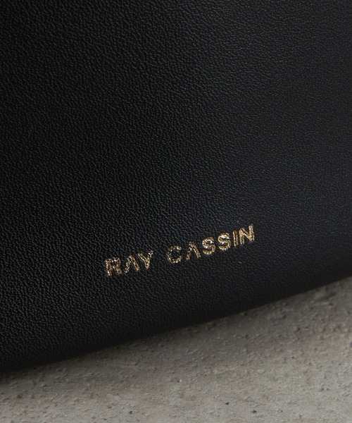 RAY CASSIN(レイカズン)の「【500mlのペットボトルが入る】チャーム付トライアングルナップサック(バックパック/リュック・レディース・ブラック/グレー・FREE)」の15枚目の写真