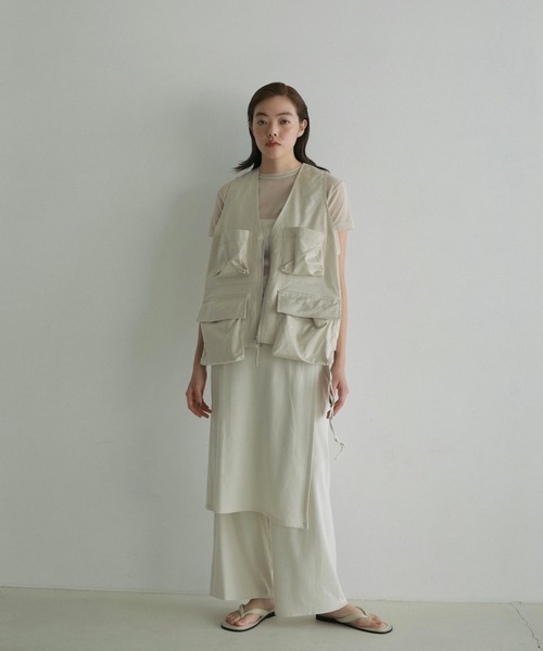anuke（アンヌーク）の「Satin Pocket Vest（ベスト）」 - WEAR