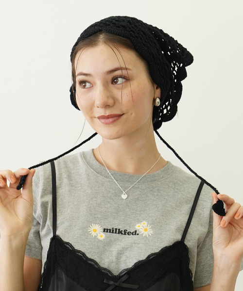 MILKFED.(ミルクフェド)の「KNITTED BABUSHKA(ニットキャップ/ビーニー・レディース・オフホワイト/ブラック/ベージュ・ONE SIZE)」の3枚目の写真