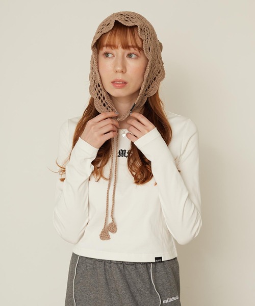 MILKFED.(ミルクフェド)の「KNITTED BABUSHKA(ニットキャップ/ビーニー・レディース・オフホワイト/ブラック/ベージュ・ONE SIZE)」の8枚目の写真