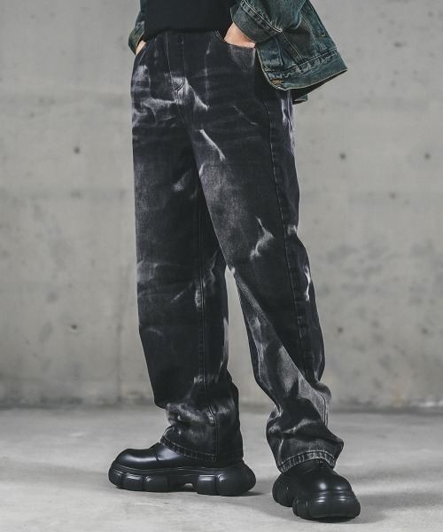 入手困難✨ TOM FORD クラウドブリーチ加工 デニムパンツ サイズ32 入手困難✨ TOM FORD クラウドブリーチ加工 デニムパンツ サイズ32