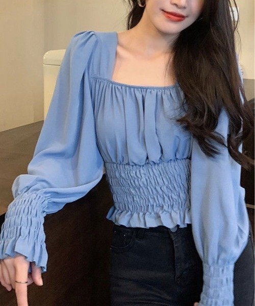 kirakiraShop（キラキラショップ）の「ボリューム スリーブ ギャザー ショート丈 ブラウス（シャツ/ブラウス・レディース・ホワイト/ピンク/ブルー/ブラック・FREE）」の3枚目の写真
