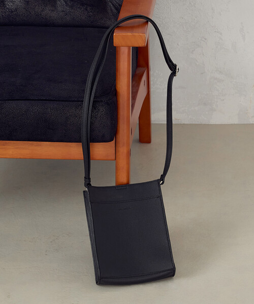 MONO COMME CA(モノコムサ)の「コンパクトスクエアショルダー(ショルダーバッグ・レディース・ホワイト/グレー/ブラック・FREE)」の9枚目の写真