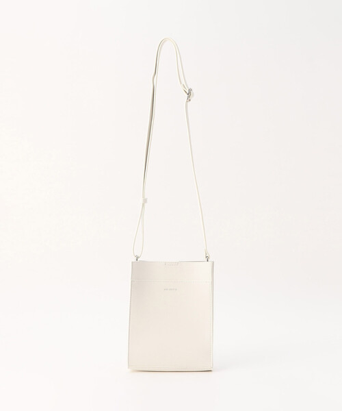 MONO COMME CA(モノコムサ)の「コンパクトスクエアショルダー(ショルダーバッグ・レディース・ホワイト/グレー/ブラック・FREE)」の14枚目の写真