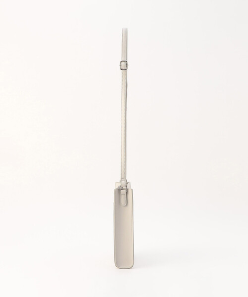 MONO COMME CA(モノコムサ)の「コンパクトスクエアショルダー(ショルダーバッグ・レディース・ホワイト/グレー/ブラック・FREE)」の15枚目の写真