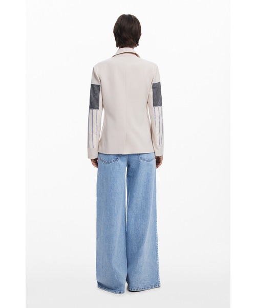 Desigual（デシグアル）の「PATCH パッチワークストライプ テーラードジャケット（テーラードジャケット・レディース・ホワイト・XL/L/M/S/XS）」の4枚目の写真